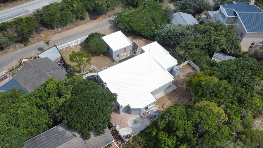 4 Bedroom Property for Sale in Boknesstrand Eastern Cape